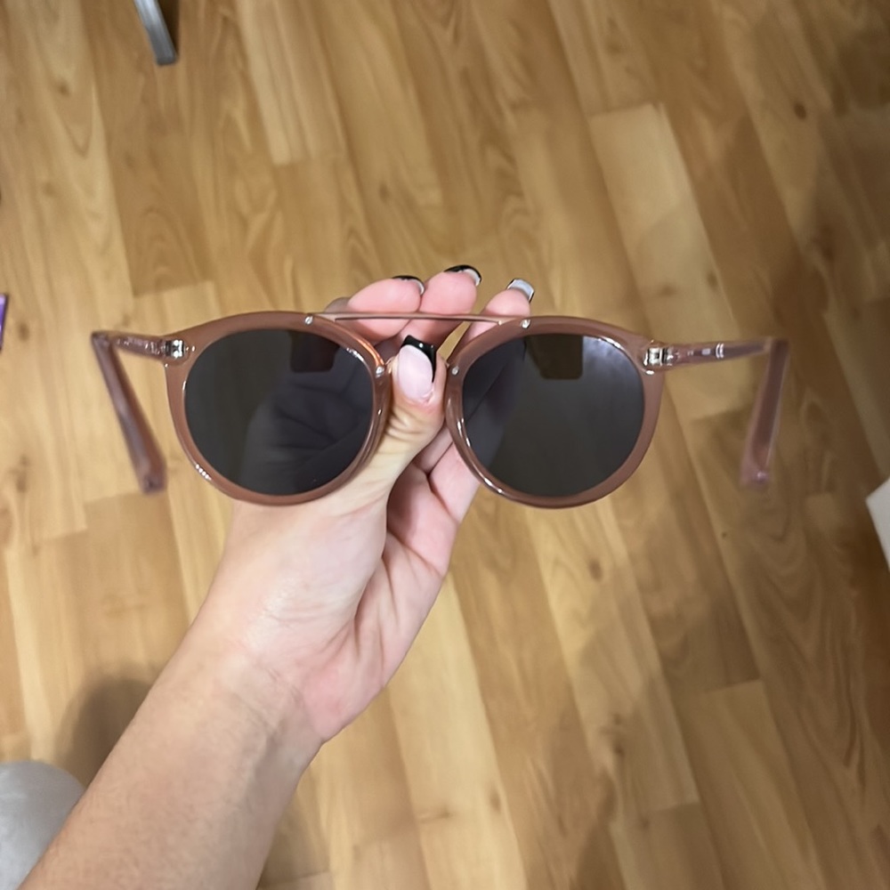 Rose gold sunglasses - Picture 2 of 3